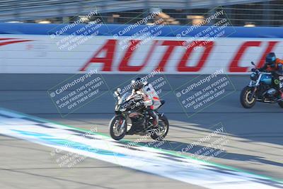 media/Nov-26-2022-Fastrack Riders (Sat) [[b001e85eef]]/Level 1/Session 1 Front Straight/